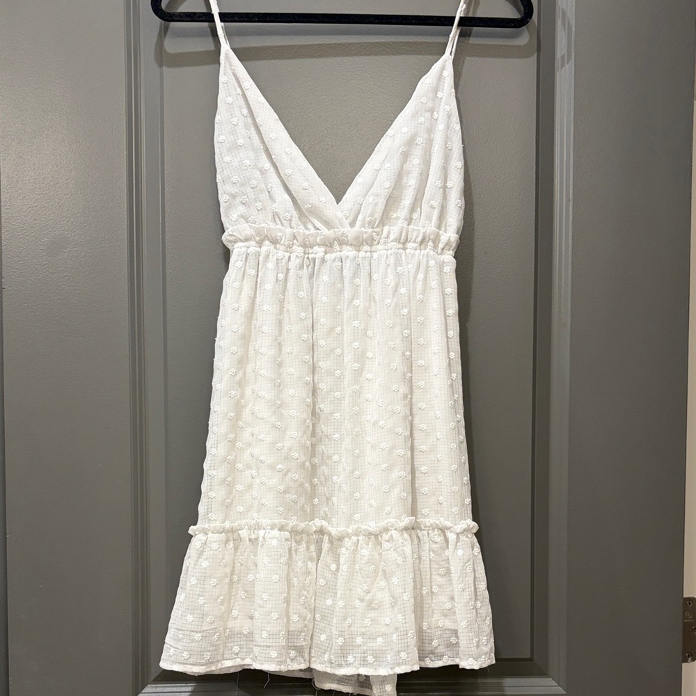 Illa Illa White Casual Dress